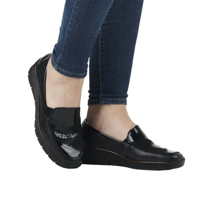 53785 Slip-On Loafer