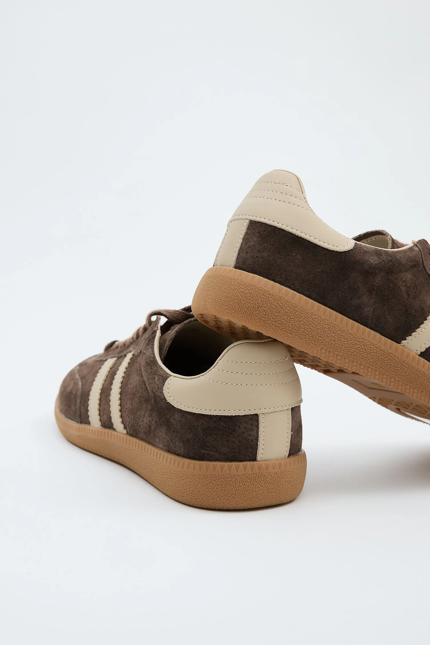 Delta Retro Brown
