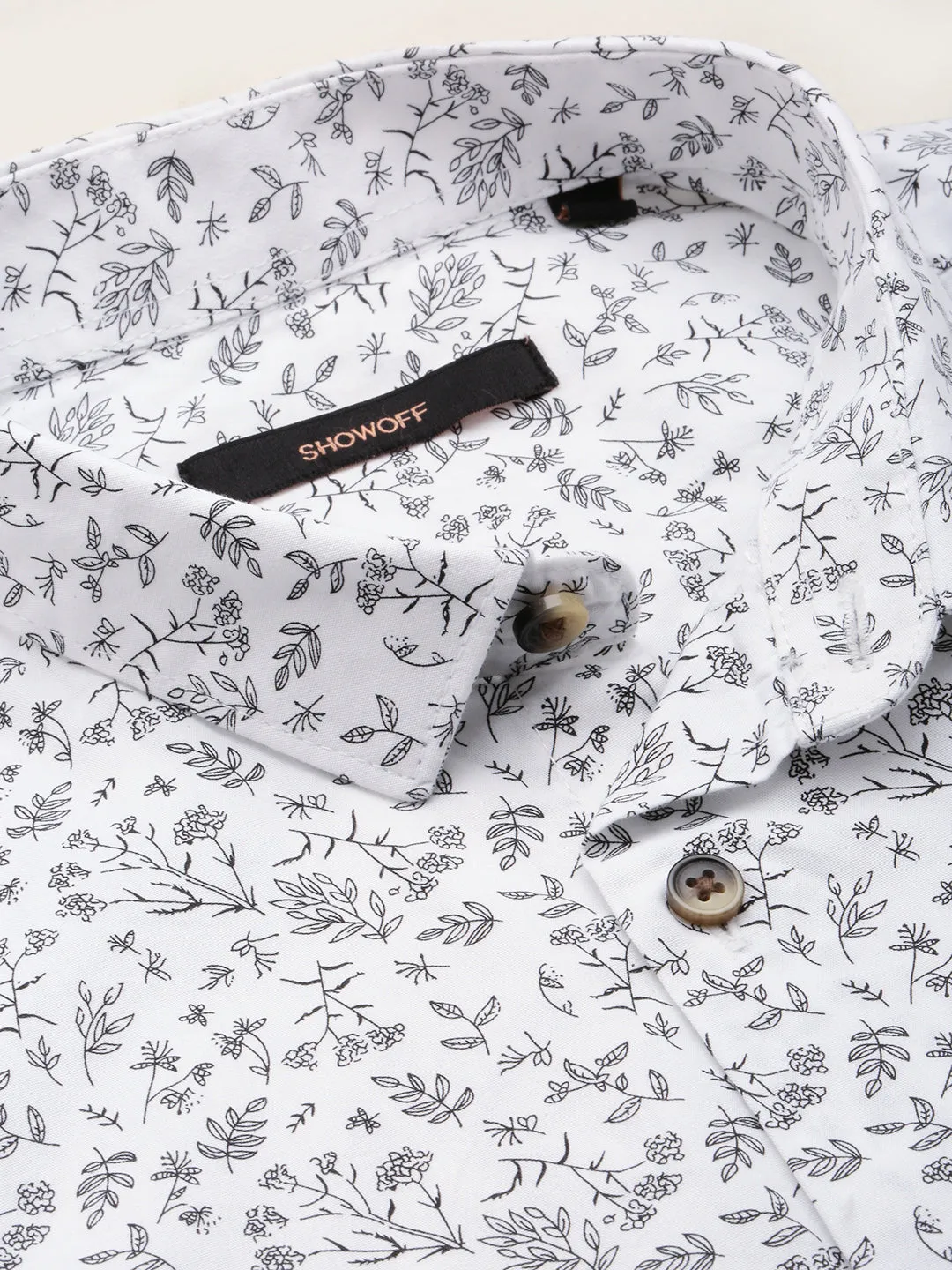 Men White Classic Floral Printed Cotton Casual Shirt