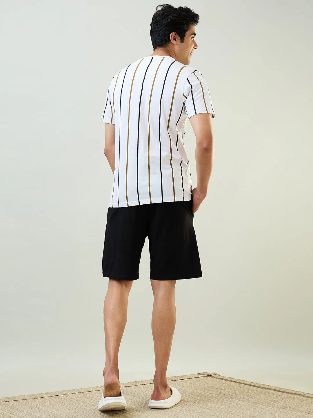 Sleepz Men Black Solid  Cotton T-shirt with Short