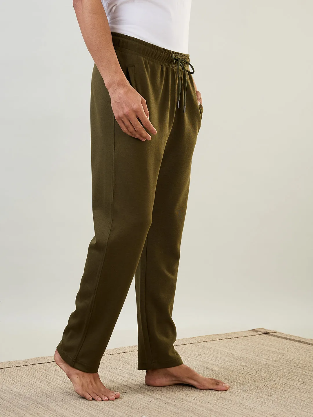 Sleepz Men Green Solid Regular Fit Cotton Blend Trackpant