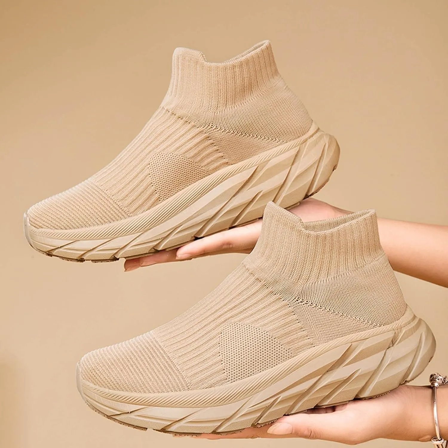 Slip on Walking Shoes Women Comfy Knitted Non Slip Vintage Wide Running Shoes Breathable Gym Workout Shoes Lightweight Fashion Sneakers